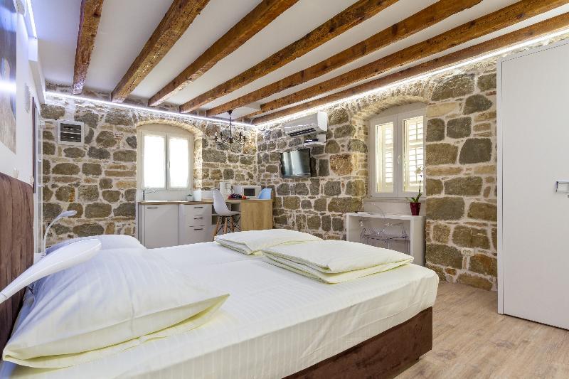 Guesthouse Imperator Split Exterior foto